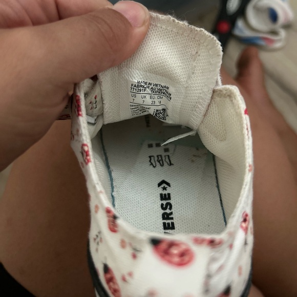 Ladybug converse - Picture 4 of 4